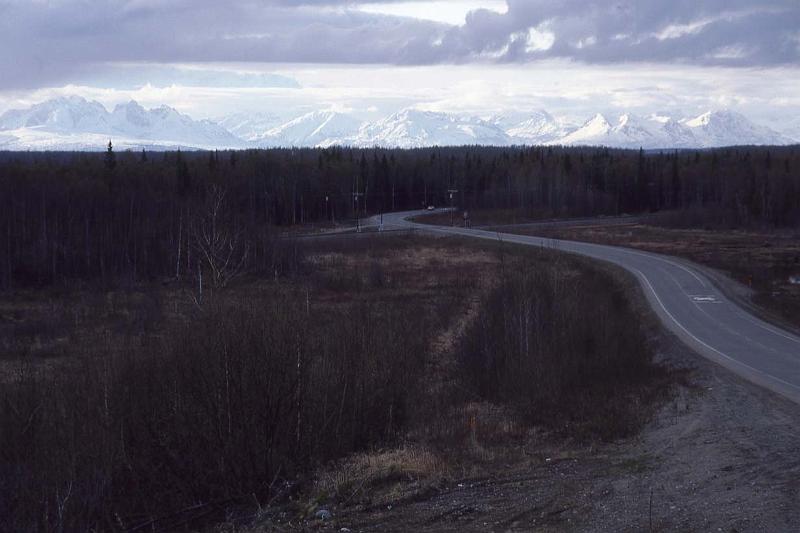 018 Mt McKinley May 1987 Alaska Range from Hwy.jpg